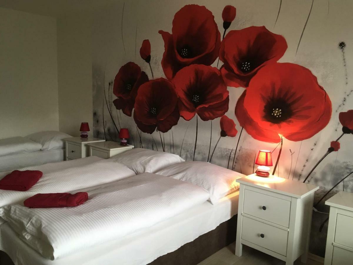 Apartmám na náměstí II Opočno Exterior foto
