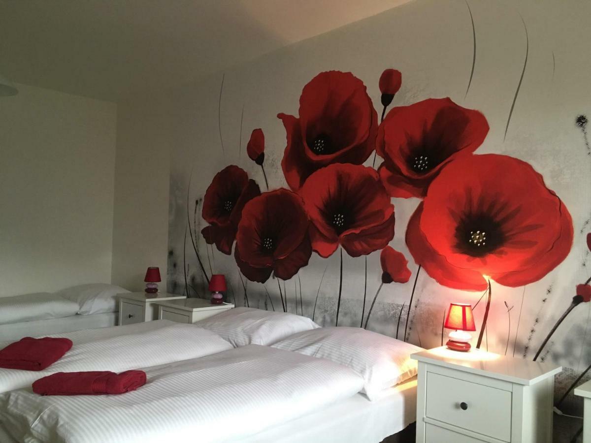 Apartmám na náměstí II Opočno Exterior foto