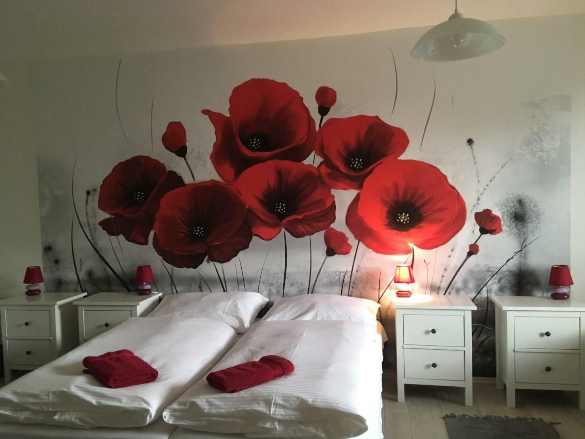 Apartmám na náměstí II Opočno Exterior foto