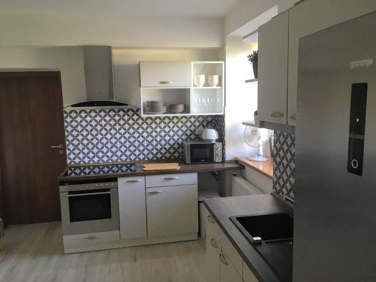 Apartmám na náměstí II Opočno Exterior foto
